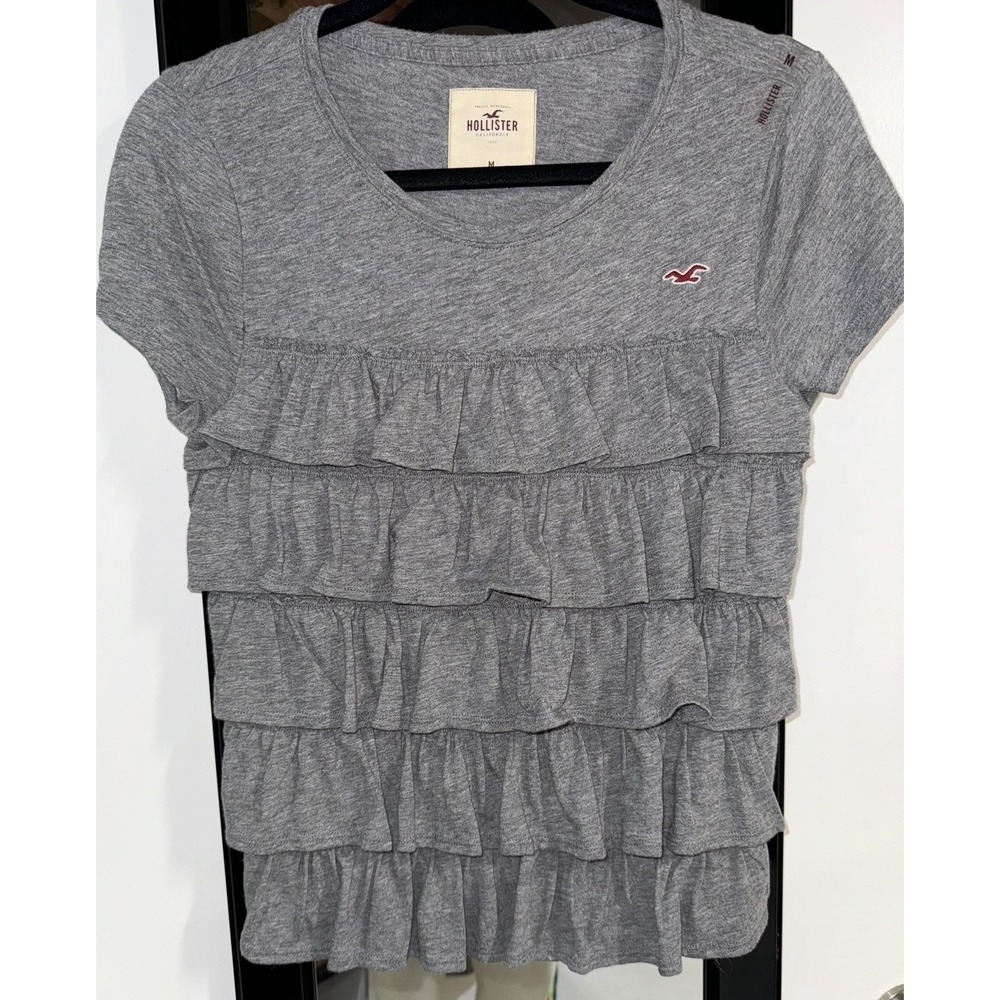 VTG Hollister Ruffle Tiered Short Sleeve Shirt M Gray Embroidered Y2K MALLCORE